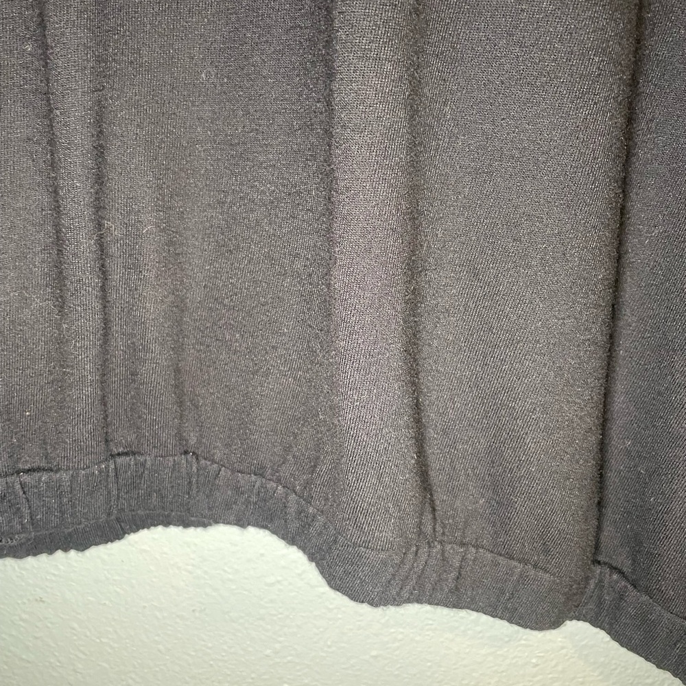 Sundry for Evereve Classic Black Top - image 5